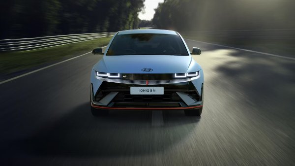 5N Exterior