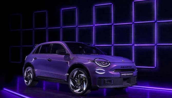 abarth 600e scorpionissima in hypnotic purple