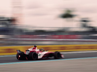 Nissan Formula E Team ready to battle it out under the lights in Jeddah