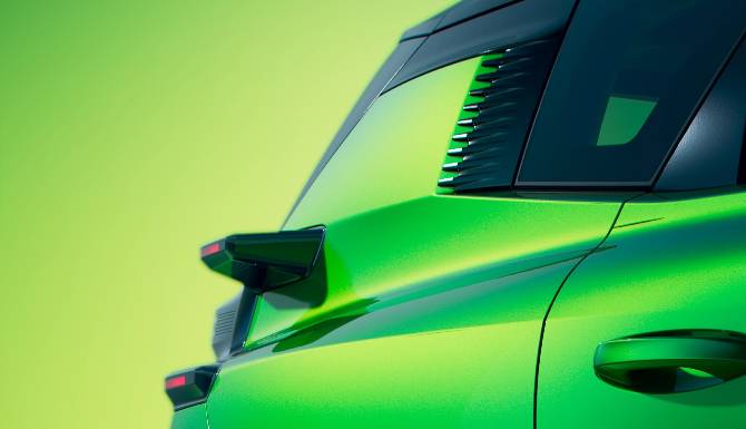 c5 aircross close up of green design