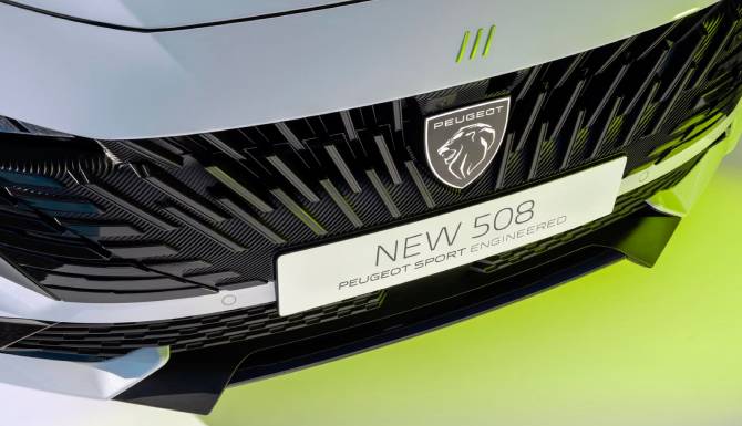 close-up front of 508 sport