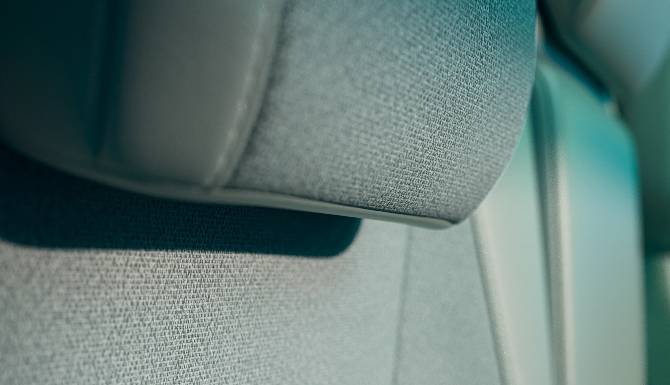 grey coloured seats in citroen c5 aircross