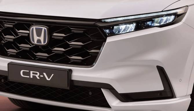 crv-close-up-of-front