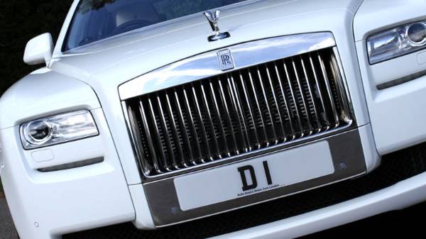 D 1 registration plate