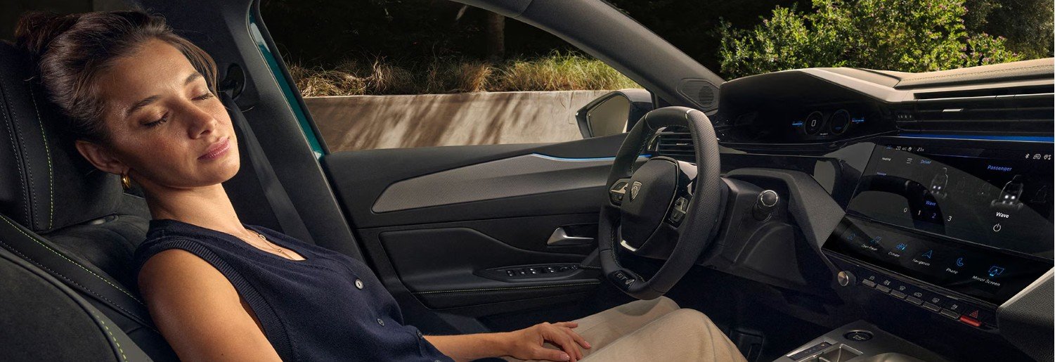 Drivers cockpit of the new 308