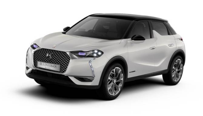 DS 3 E-TENSE CROSSBACK Front Side View White Background