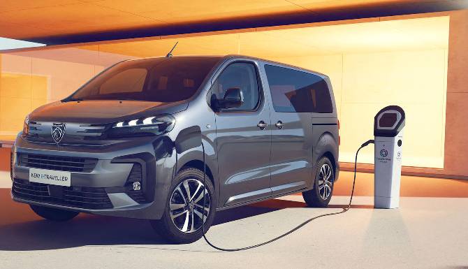 E-Traveller in grey being charged