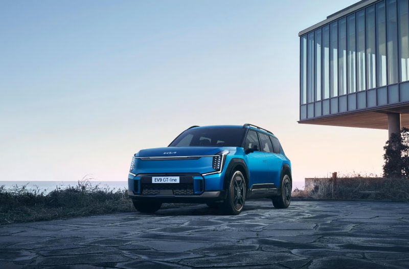 car parked on a cliff