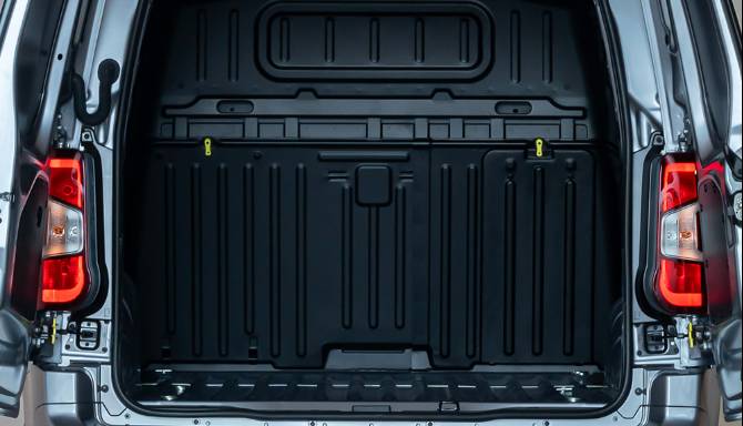 fiat dablo loading storage space