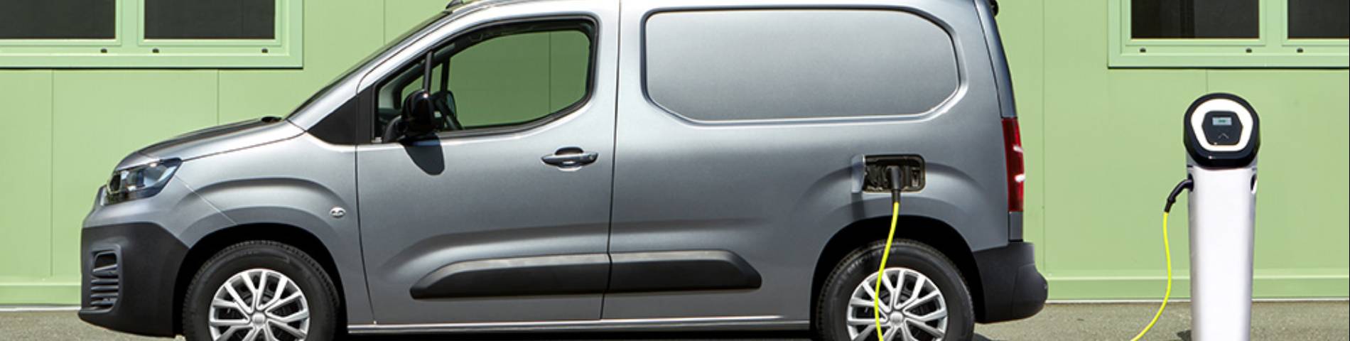 fiat dablo van on charge