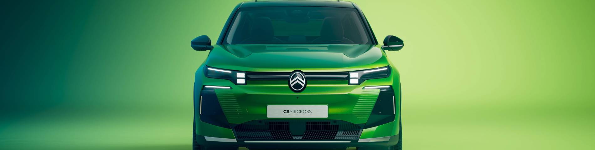 citroen in green from the front shot