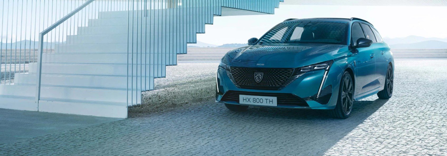 Front of the 308 SW Hybrid