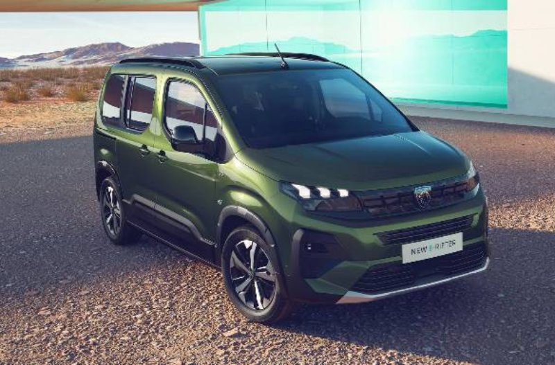front of the e-rifter in green stationary