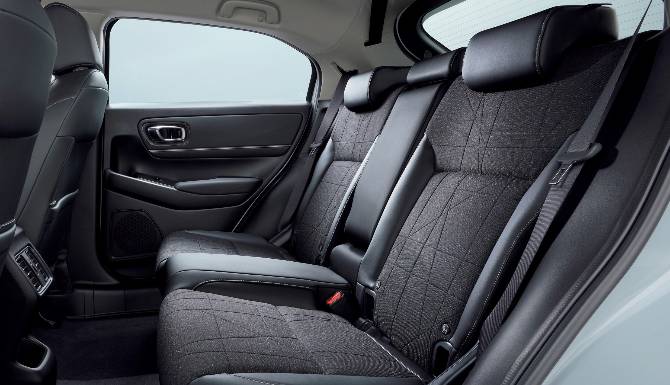 Honda - HRV Hybrid - Interior - 3