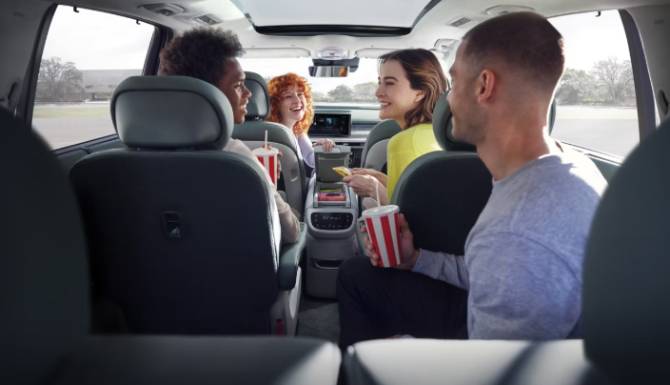 Hyundai ioniq 9 spacious seats