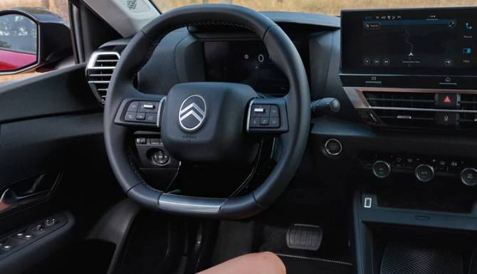 c4 cockpit and steering wheel
