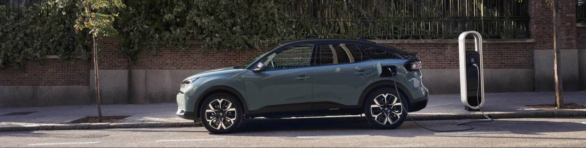 Citroen c4 from the side charging