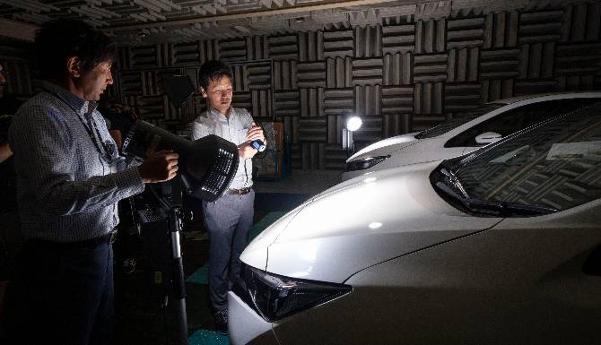 Nissan Trialing Cool Paint Technology