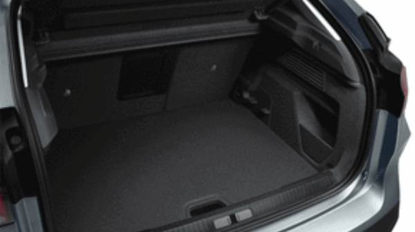 citroene-c4gifofbootspaceandunderfloorstorageforchargingcable