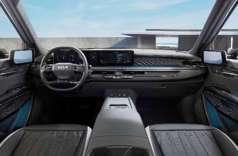 inside pf dashboard of the ev9