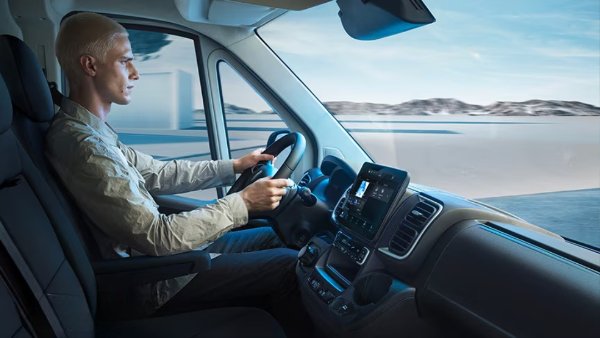 Interior Peugeot E-Boxer