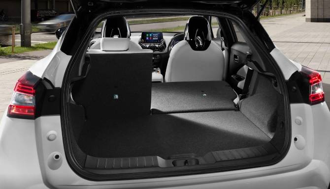 newnissan juke boot