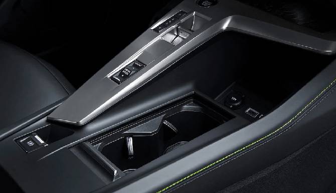 New Peugeot 308 centre console