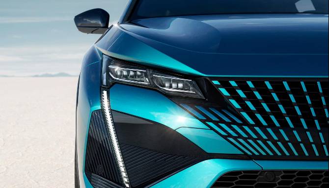NEW PEUGEOT 408 front