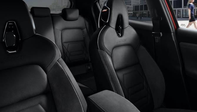 Nissan Juke Interior