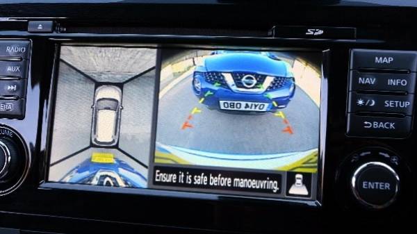 NISSAN X-TRAIL - REVERSING CAMERA