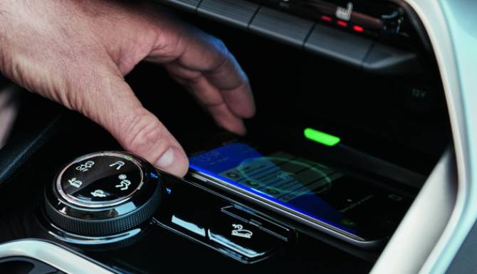 Peugeot 3008 Wireless Charging