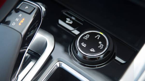 peugeot 5008 suv advanced grip control