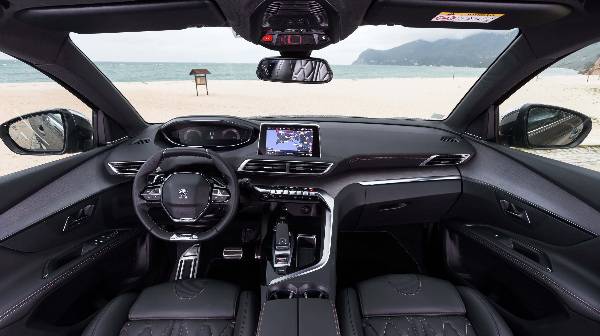 peugeot 5008 suv interior cab view