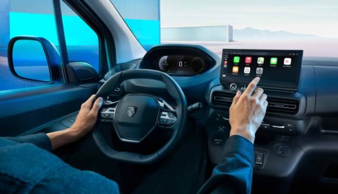 Peugeot E-Partner Interior