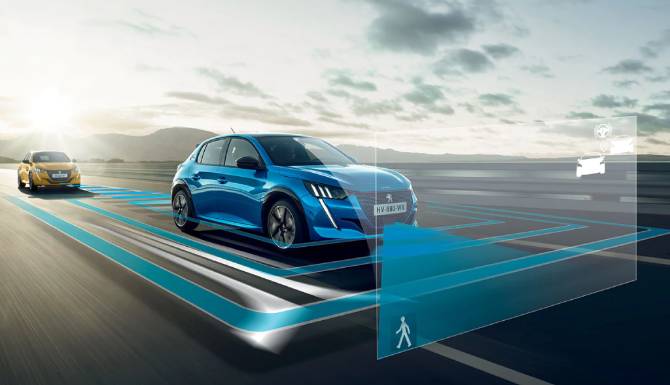 PeugeotE208_DriveAssist