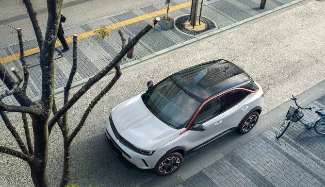 roof and windows on the mokka