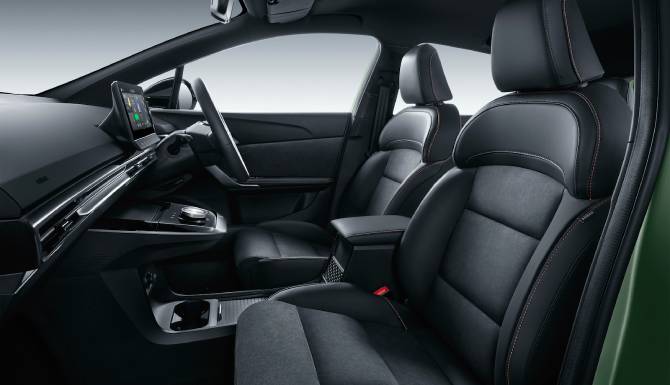 seats in mg4 ev