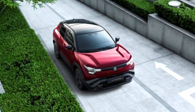 suzuki e vitara in red front angle