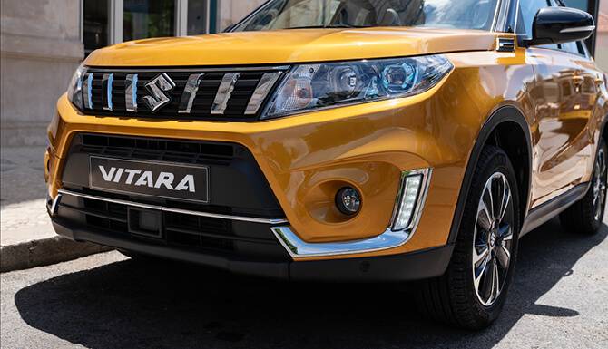 Suzuki Vitara Orange Color Front View