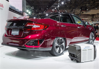 Honda Unveils Hydrogen-Powered Clarity