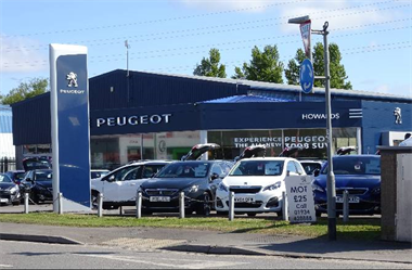 Howards Peugeot Customer Service Recognised As A Roaring Success!