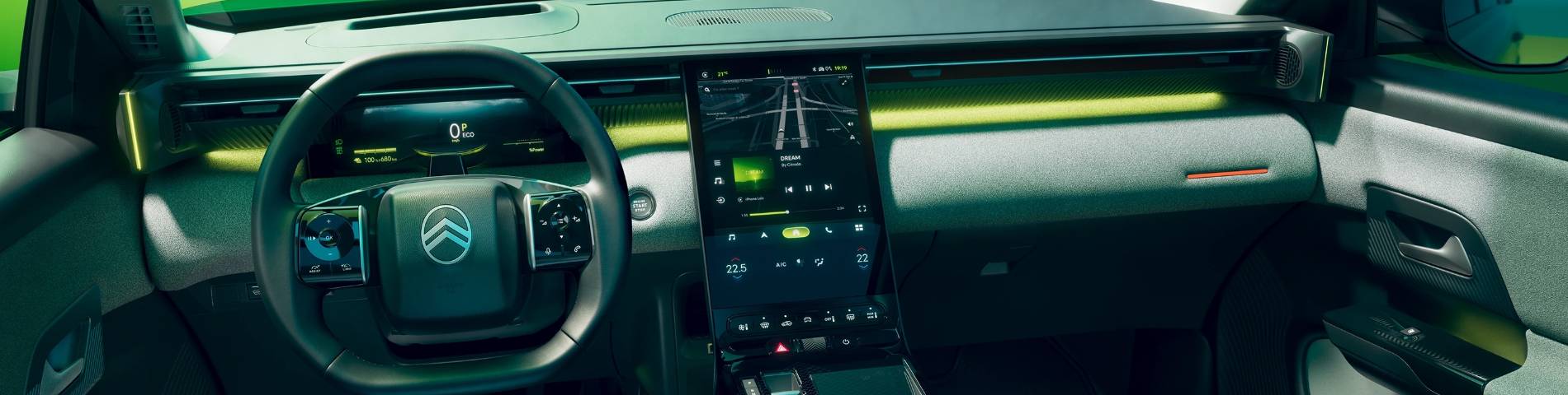 steering wheel and touchscreen image view