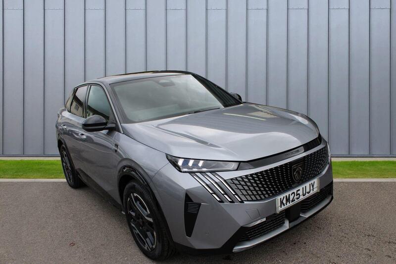 PEUGEOT E-3008