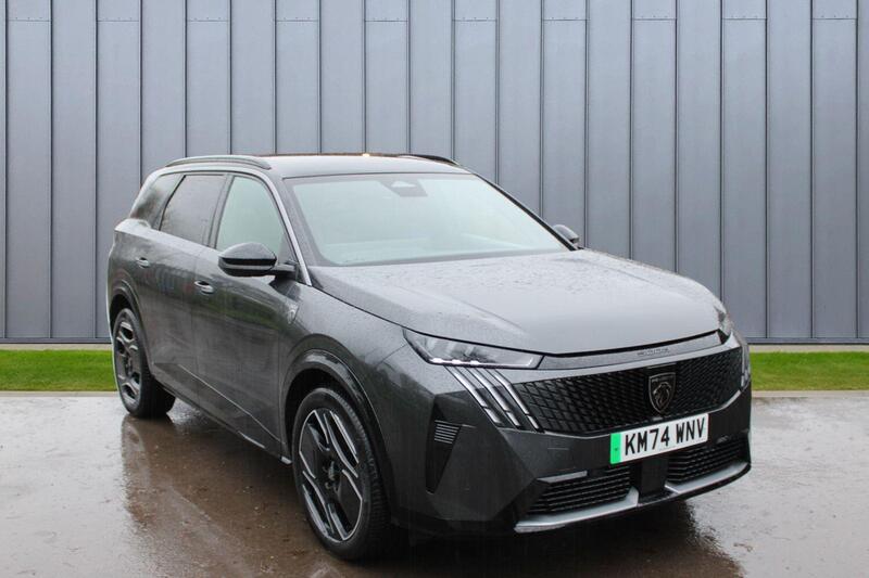 PEUGEOT E-5008