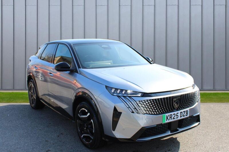 PEUGEOT E-3008