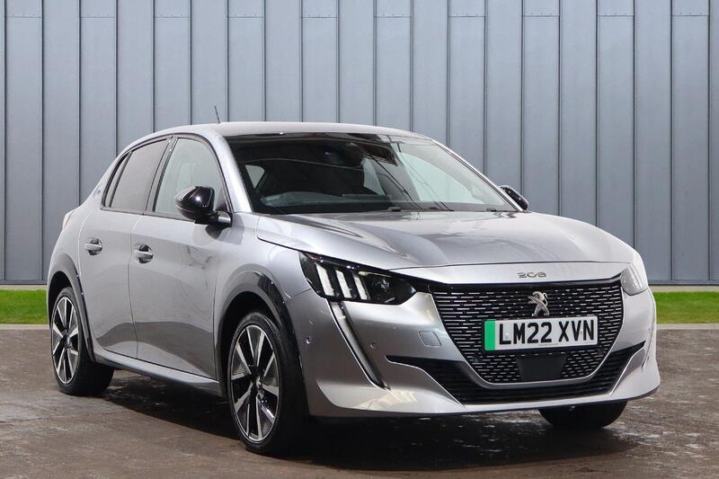 PEUGEOT E-208
