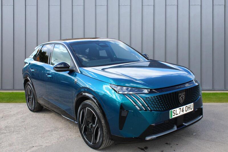 PEUGEOT E-3008