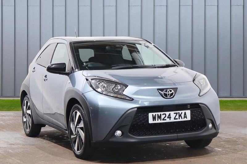 TOYOTA AYGO X
